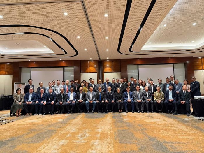 Lãnh đạo ASOCIO nhiệm kỳ 2027-2028 ra mắt. (Ảnh: VINASA)