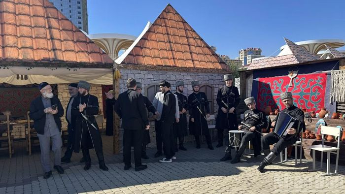 Grozny thu hút nhiều khách du lịch ở Nga bởi sự đặc sắc của văn hóa truyền thống. ﻿(Ảnh: THÙY VÂN)