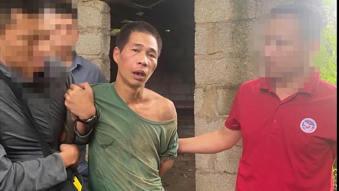 Lực lượng Công an bắt giữ thành công đối tượng Phương Văn Kỳ tại nơi lẩn trốn. (Ảnh : CÔNG AN LẠNG SƠN)