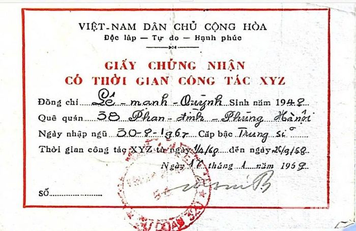 Giấy chứng nhận công tác từ ngày 1-4-1968 đến ngày 26-9-1968 của đồng chí Lê Mạnh Quỳnh. Ảnh do gia đình cung cấp 