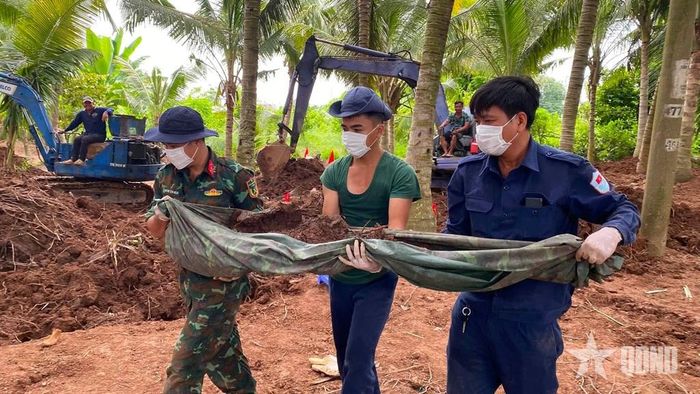 Đội K91, Bộ CHQS tỉnh Đồng Tháp tìm kiếm, quy tập hài cốt liệt sĩ tại Nghĩa trang tạm xã Tân Thành (Đồng Tháp).