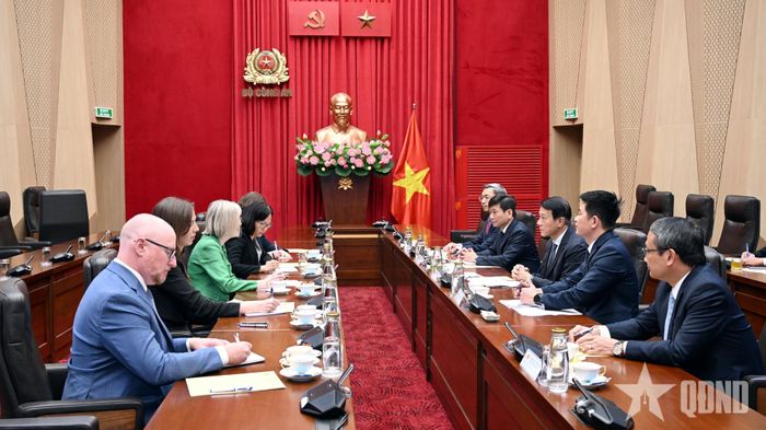 Quang cảnh buổi tiếp.
