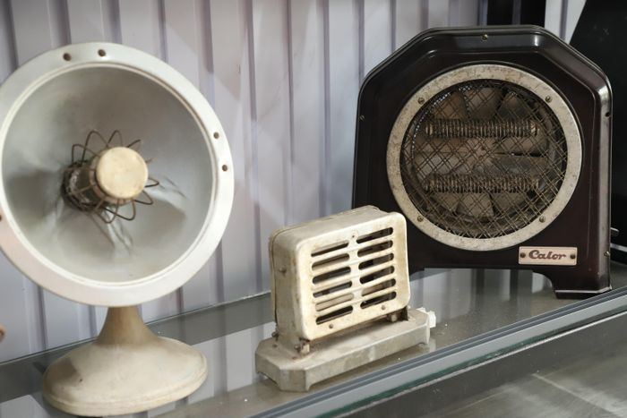  Những chiếc đèn sưởi điện đầu tiên được sử dụng trong những căn biệt thự ở Đà Lạt xưa 