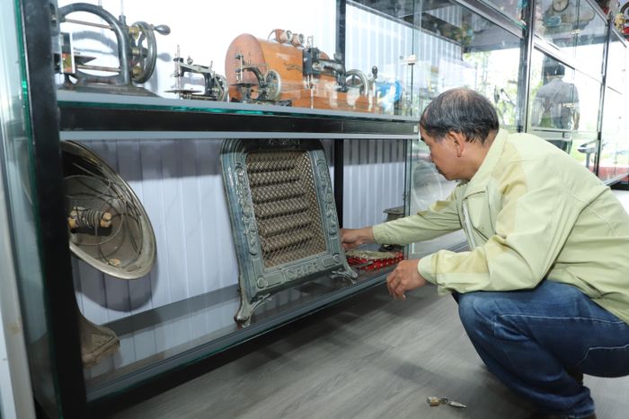  Đèn sưởi được nhiều gia đình Đà Lạt sử dụng trong điều kiện khí hậu lạnh của vùng cao nguyên 