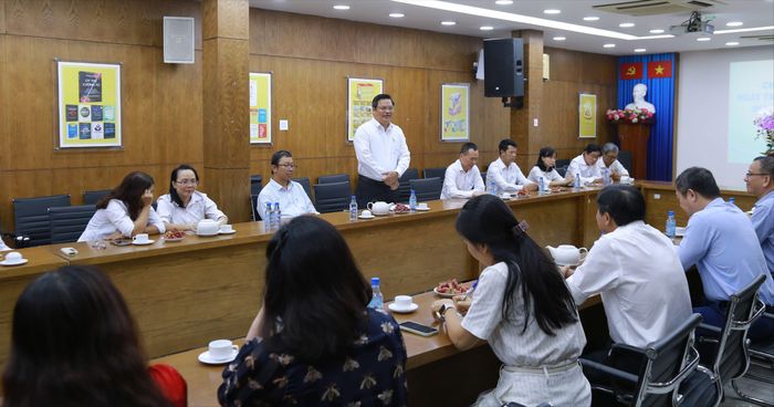 Ông Thái Ngọc Quý, Quyền Chủ tịch Hội đồng Thành viên - Phó Giám đốc Nhà xuất bản Trẻ, thông tin về tình hình hoạt động trong 9 tháng đầu năm 2026. Ảnh: ĐỨC TRUNG