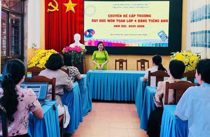 Trường Tiểu học Võ Thị Sáu tổ chức chuyên đề cấp trường dạy học môn Toán bằng tiếng Anh.