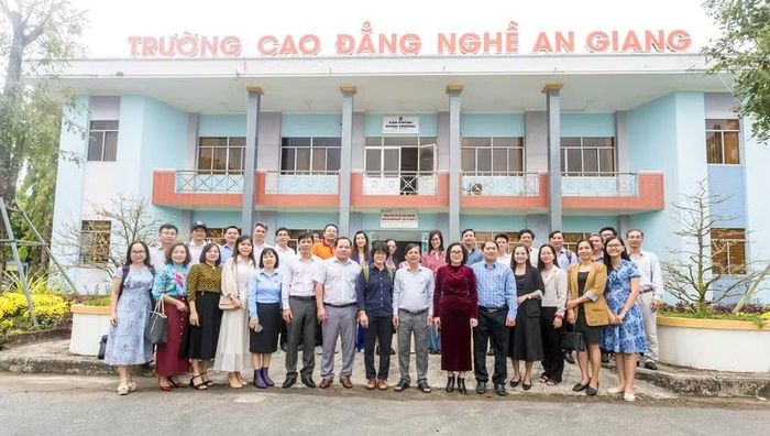 Giảng viên Trường Cao đẳng Viễn Đông tham gia tập huấn triển khai UI Greenmetric 2026.