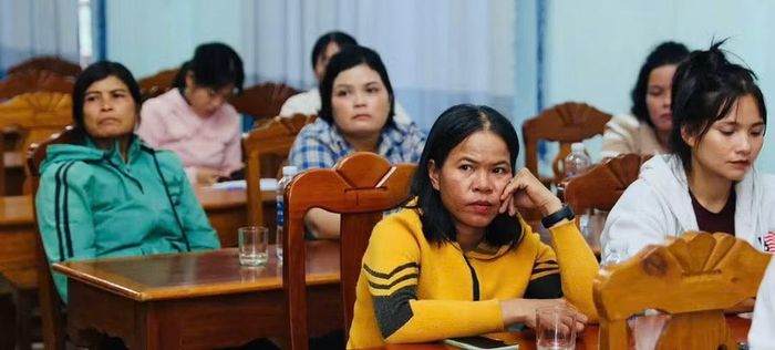 Người dân xã Trà Liên tham gia lớp học nấu ăn. Ảnh: Phương Anh