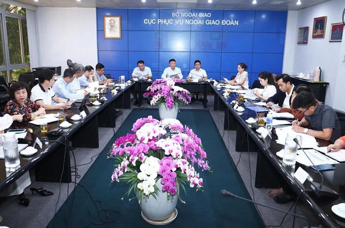 Toàn cảnh cuộc họp. (Ảnh: Thành Long)