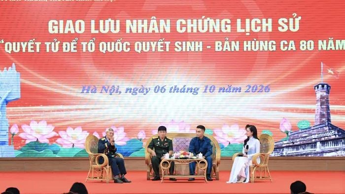 Các đại biểu chia sẻ tại Tọa đàm.