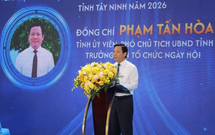 Phó Chủ tịch UBND tỉnh Tây Ninh Phạm Tấn Hòa phát biểu khai mạc Ngày hội - Ảnh: TN.