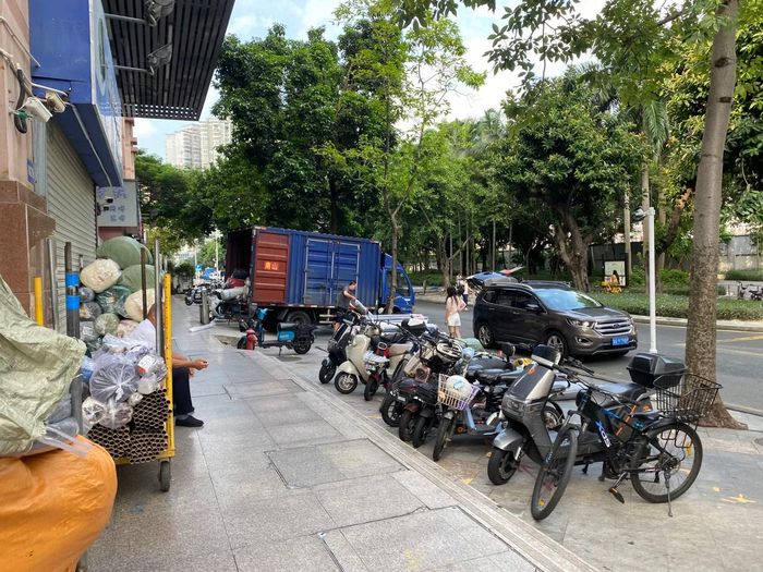  Xe máy điện nhan nhản trên đường phố tỉnh Quảng Đông﻿, Trung Quốc. Ảnh: Tư Hiền. 