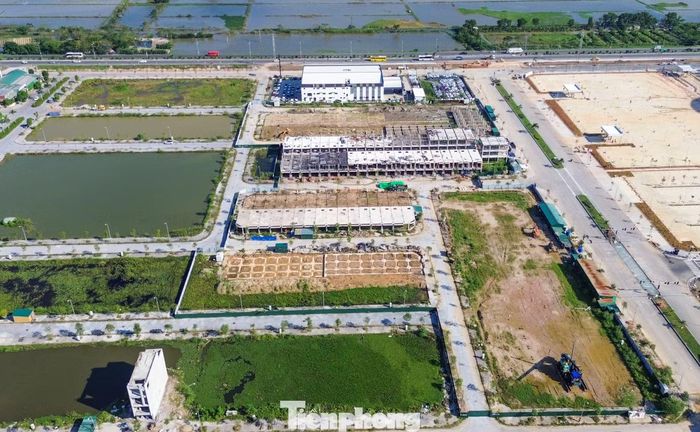 Tuy nhiên, khi dự án chưa đủ điều kiện chuyển nhượng, ông Đoan vẫn chỉ đạo nhân viên bán 189 lô đất cho nhà đầu tư dưới dạng hợp đồng góp vốn, thu về 446 tỷ đồng, thu lợi bất chính 191 tỷ đồng.