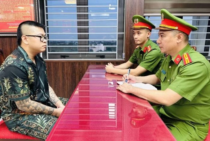 Đối tượng Lê Đỗ Hiếu - chủ cơ sở karaoke Thế Cảnh.