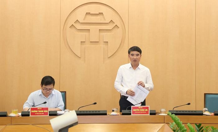 Phó Chủ tịch UBND TP Hà Nội Nguyễn Xuân Lưu phát biểu chỉ đạo tại buổi làm việc