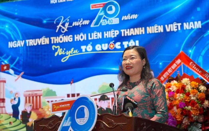 Phó Chủ tịch UBND tỉnh Hà Tĩnh Nguyễn Thị Nguyệt phát biểu tại buổi lễ.