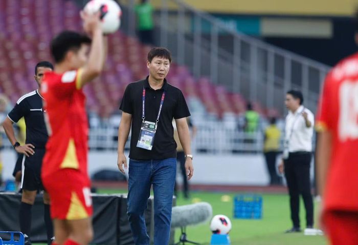 Tương lai HLV Kim Sang-sik sẽ được quyết bởi thành tích ở Asian Cup 2027? (ảnh Hữu Phạm)