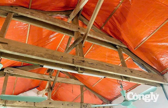Điểm trường lẻ tại thôn Tiến Sơn được xây dựng từ năm 1998 đã xuống cấp.