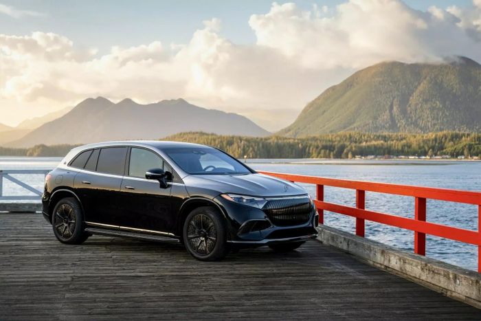 Mercedes-Maybach EQS 680 SUV
