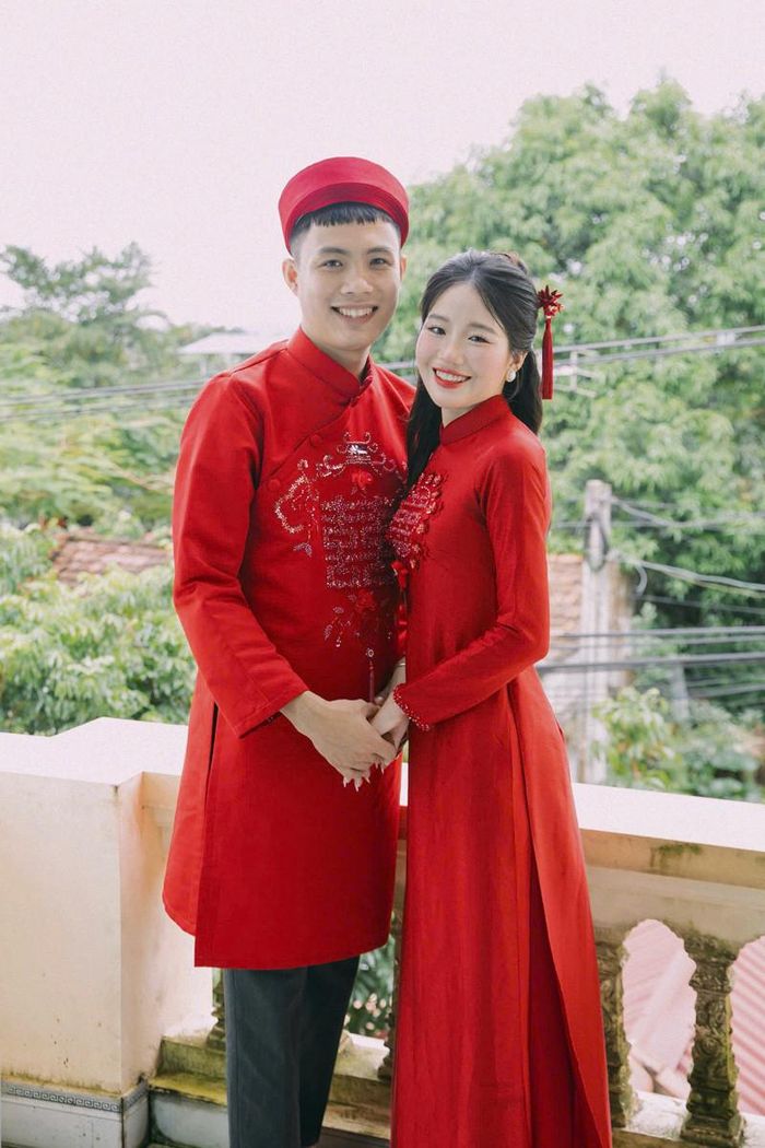 Cặp đôi làm đám cưới sau 4 năm yêu 