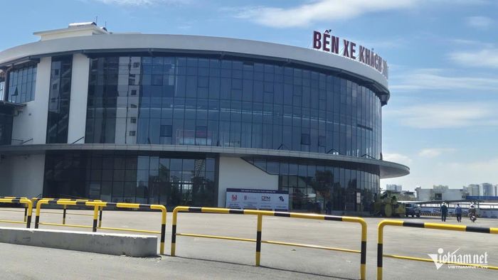 Bến xe Yên Sở được đưa vào khai thác, dự kiến tiếp nhận 21 tuyến xe khách liên tỉnh. Ảnh: Vũ Điệp
