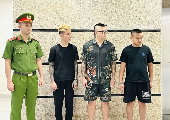 Các đối tượng tại cơ quan công an. Ảnh: CACC