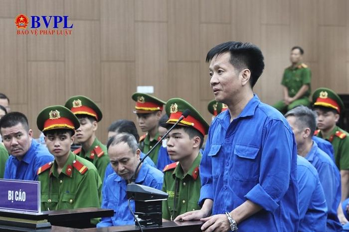 Bị cáo Lâm Văn Thành trước bục khai báo.
