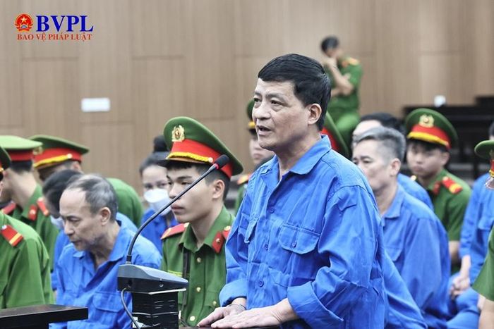 Bị cáo Ngô Văn Vinh trước bục khai báo.