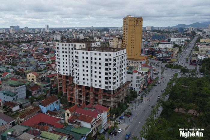 Một dự án chung cư chậm tiến độ trên địa bàn Phường Thành Vinh.