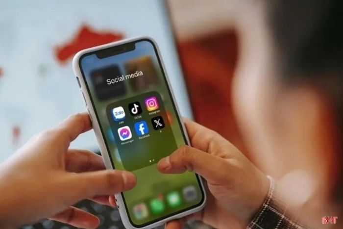 Gia đình, nhà trường cần trang bị cho trẻ kỹ năng nhận diện và xử lý những tình huống bất thường khi giao tiếp trên môi trường mạng.