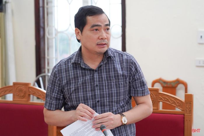 Đồng chí Trần Cao Thế - Bí thư Đảng ủy, Chủ tịch HĐND xã Sơn Kim 1 mong muốn được đoàn công tác quan tâm hơn về việc đẩy mạnh phát triển kinh tế - xã hội trên địa bàn xã, đặc biệt là thu hút doanh nghiệp đầu tư.