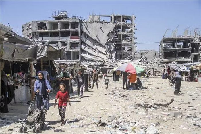 Quang cảnh hoang tàn ở Gaza do xung đột Israel - Hamas. Ảnh: THX/TTXVN
