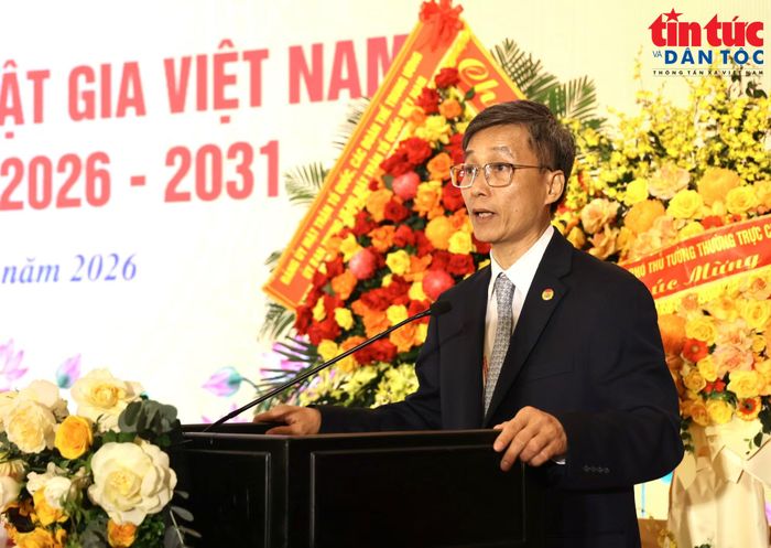Ông Nguyễn Khánh Ngọc, Bí thư Đảng uỷ, Chủ tịch Hội Luật gia Việt Nam phát biểu khai mạc Đại hội.