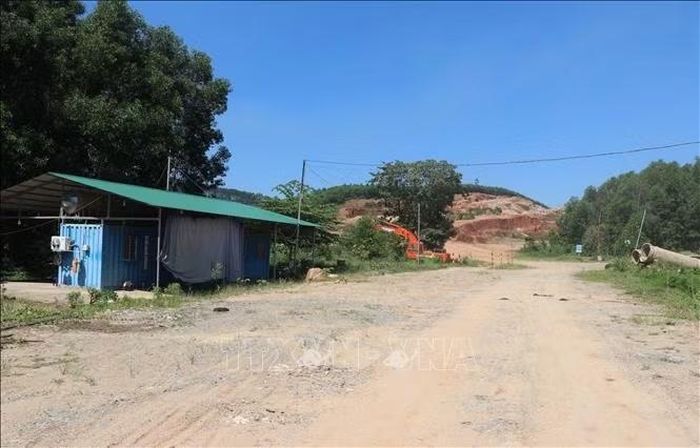 Hạ tầng kỹ thuật cụm Công nghiệp Hành Đức - Hành Minh sau nhiều năm vẫn chưa được xây dựng.