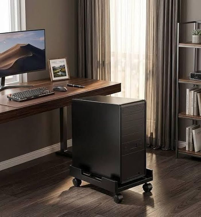 Nếu không thể đặt PC lên bàn, một chiếc chân đế hoặc kệ nâng có giá thành không quá cao là giải pháp đáng cân nhắc.