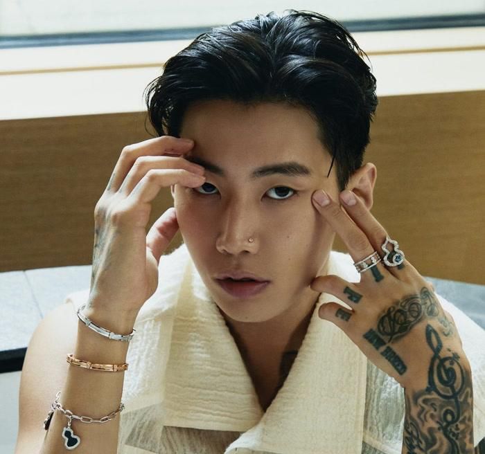 Theo kế hoạch ban đầu, Edinburgh là điểm dừng chân cuối cùng trong hành trình châu Âu của Jay Park. 