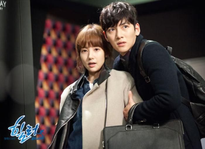 Ji Chang Wook đảm nhận Seo Jung Hoo, người hoạt động bí mật dưới thân phận “Healer” trong Healer.