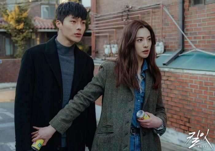 Trong Kill It, Jang Ki Yong đảm nhận vai Kim Soo Hyun, một bác sĩ thú y hiền lành vào ban ngày nhưng lại là sát thủ vào ban đêm. 