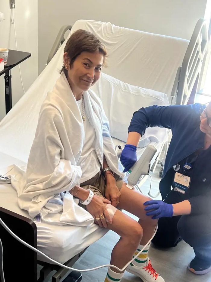 Vaccine ung thư của Nakata dùng phương pháp điện xung để đưa thuốc vào tế bào.