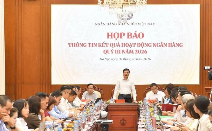 Phó Thống đốc Ngân hàng Nhà nước Phạm Thanh Hà chủ trì họp báo.Ảnh: NHNN