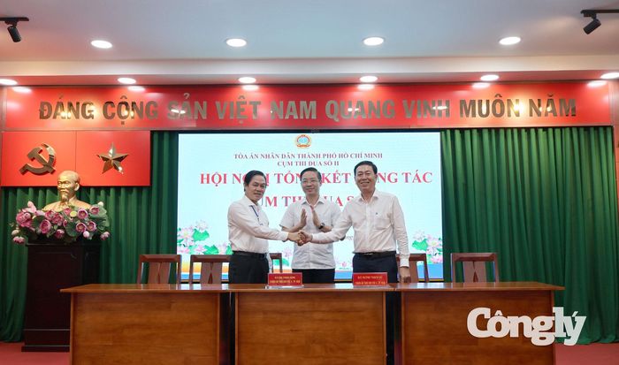 Cụm thi đua số II thực hiện bàn giao nhiệm vụ Trưởng Cụm thi đua năm 2027 cho TAND khu vực 6 và Phó Trưởng Cụm cho TAND khu vực 3.