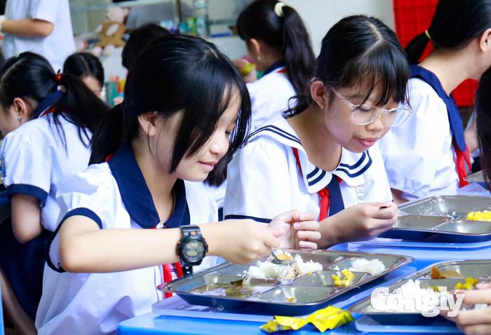 TP.HCM kiểm soát chuỗi cung ứng suất ăn học đường.