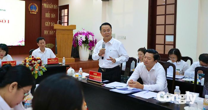 Ông Nguyễn Thành Vinh, Chánh án TAND khu vực 2 - TP.HCM phát biểu tại hội nghị.