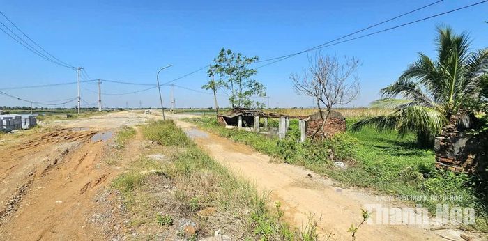 Nhiều hộ dân bị ảnh hưởng dự án tuyến đường Thịnh - Đông giai đoạn 2 đã bàn giao mặt bằng cho đơn vị thi công.