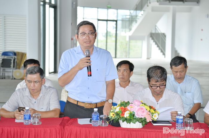 Phó Giám đốc Báo và phát thanh, truyền hình Đồng Tháp Nguyễn Duy Phúc Huy phát biểu tại buổi làm việc.