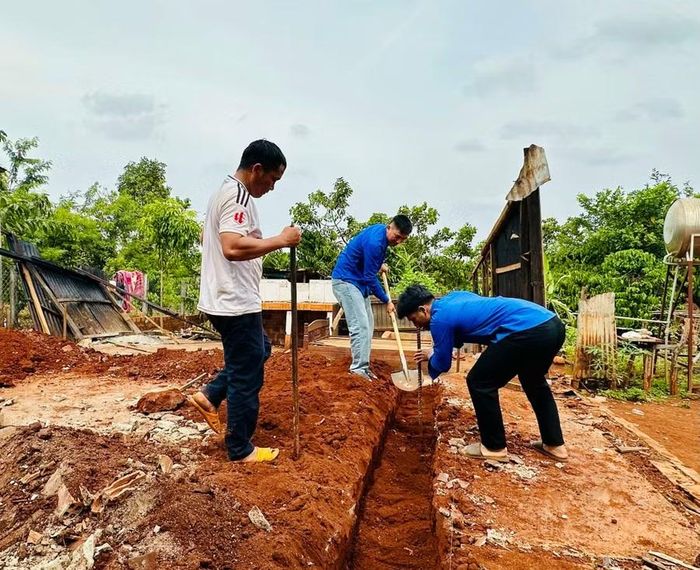 Một trong những nội dung trọng tâm của đợt cao điểm là vận động nguồn lực hỗ trợ nhà ở cho hộ nghèo, hộ cận nghèo và các gia đình có hoàn cảnh khó khăn. Ảnh: Như Nguyện