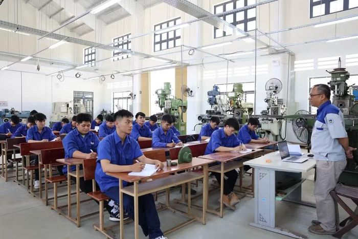  Trường Cao đẳng Kỹ thuật Công nghệ Quy Nhơn đào tạo nhiều ngành nghề đáp ứng nhu cầu của người học. Ảnh: ĐVCC 