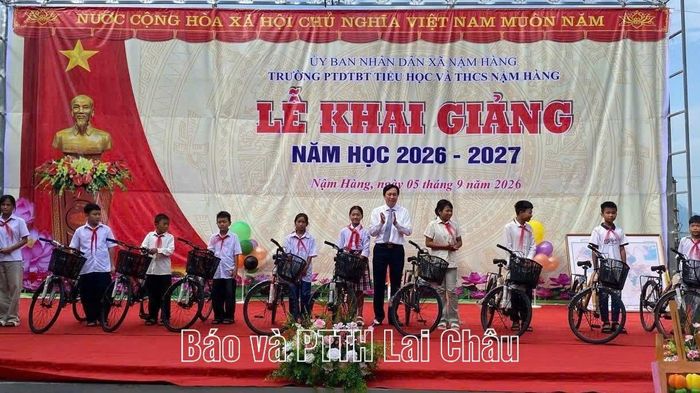 Công tác giáo dục, đào tạo được chú trọng, góp phần tạo nguồn nhân lực chất lượng phục vụ sự phát triển của địa phương.