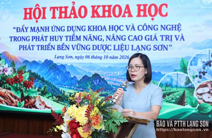 Lãnh đạo Sở KH&CN phát biểu khai mạc hội thảo