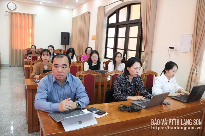 Các đại biểu dự lớp bồi dưỡng